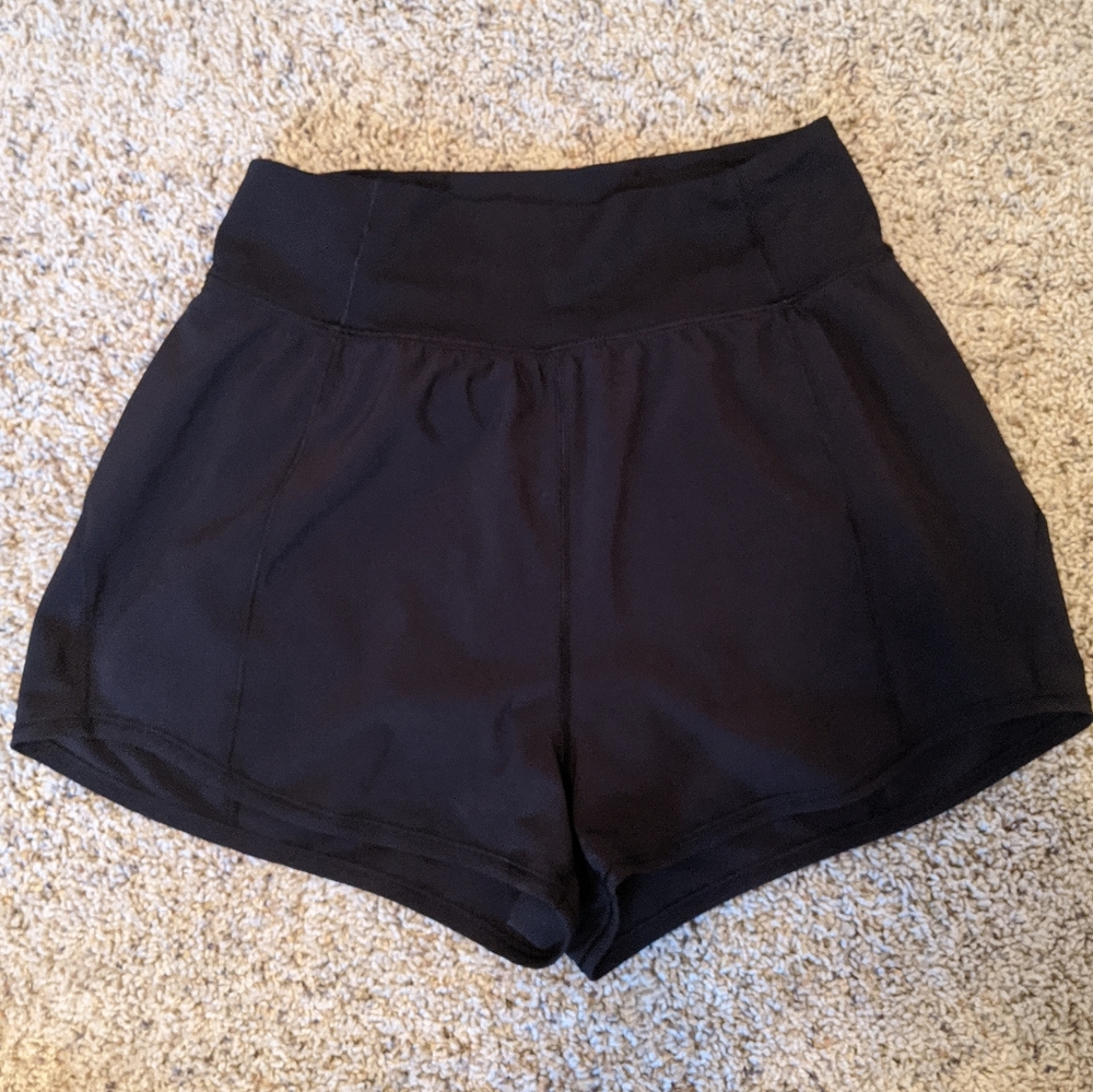 Lululemon running short